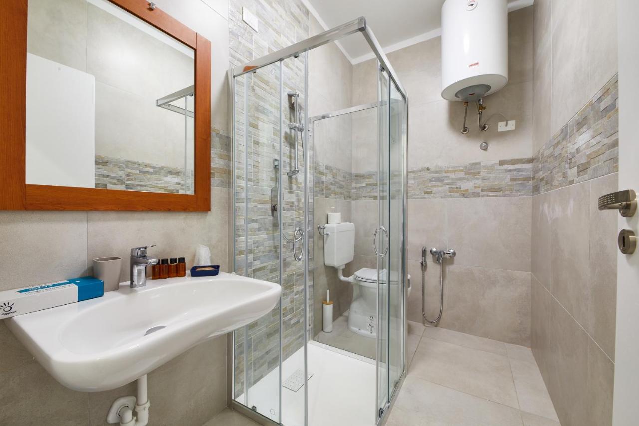 Lilium Maris Hotel Бибионе Екстериор снимка