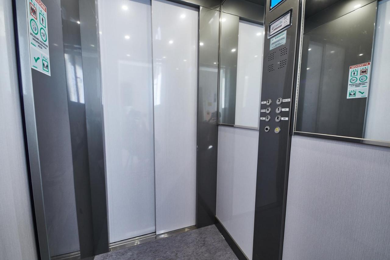 Lilium Maris Hotel Бибионе Екстериор снимка