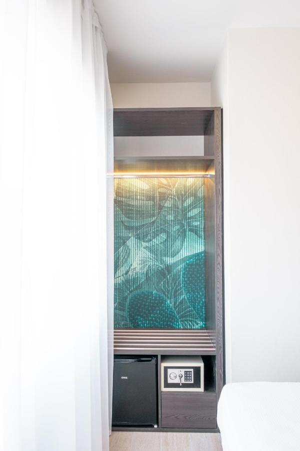 Lilium Maris Hotel Бибионе Екстериор снимка